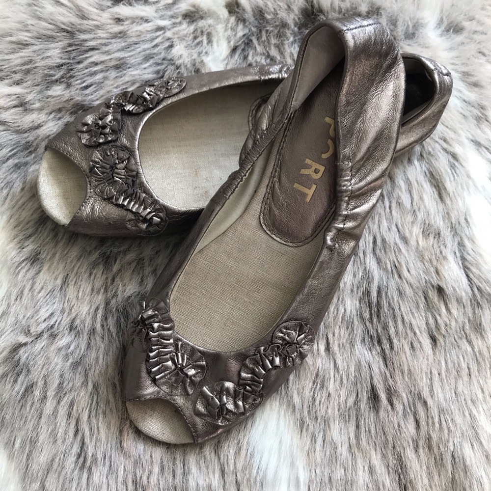 BOGO Real Leather Silver Flats